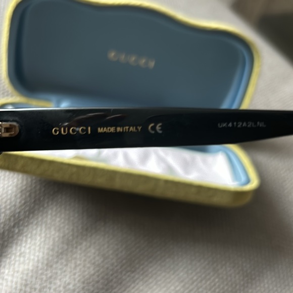 AUTHENTIC Gucci Sunglasses - Picture 2 of 4